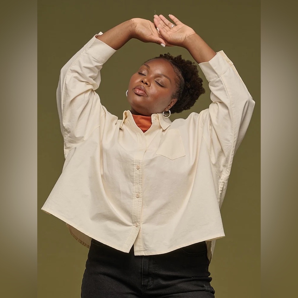 Tradlands NWT Box Button-Up Cream Shirt